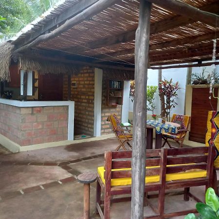 Casa Camaleao Gekko Cottadge Praia do Tofo Exterior foto
